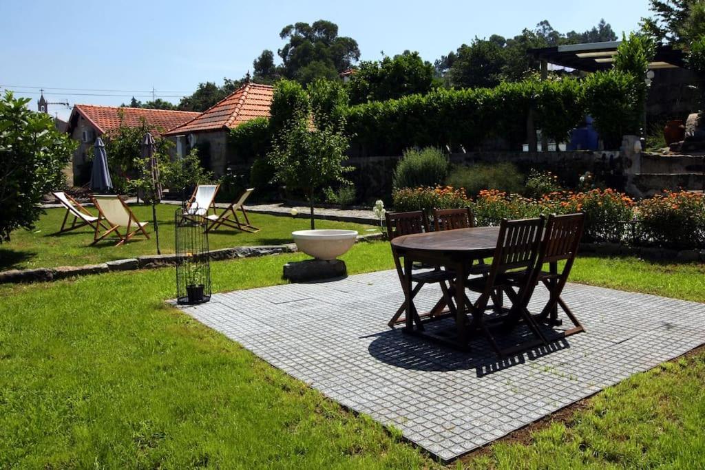 Pequena Casa Rustica Com Piscina Villa Penafiel Exterior photo